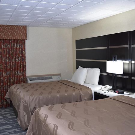 Quality Inn East Stroudsburg - Poconos Buitenkant foto