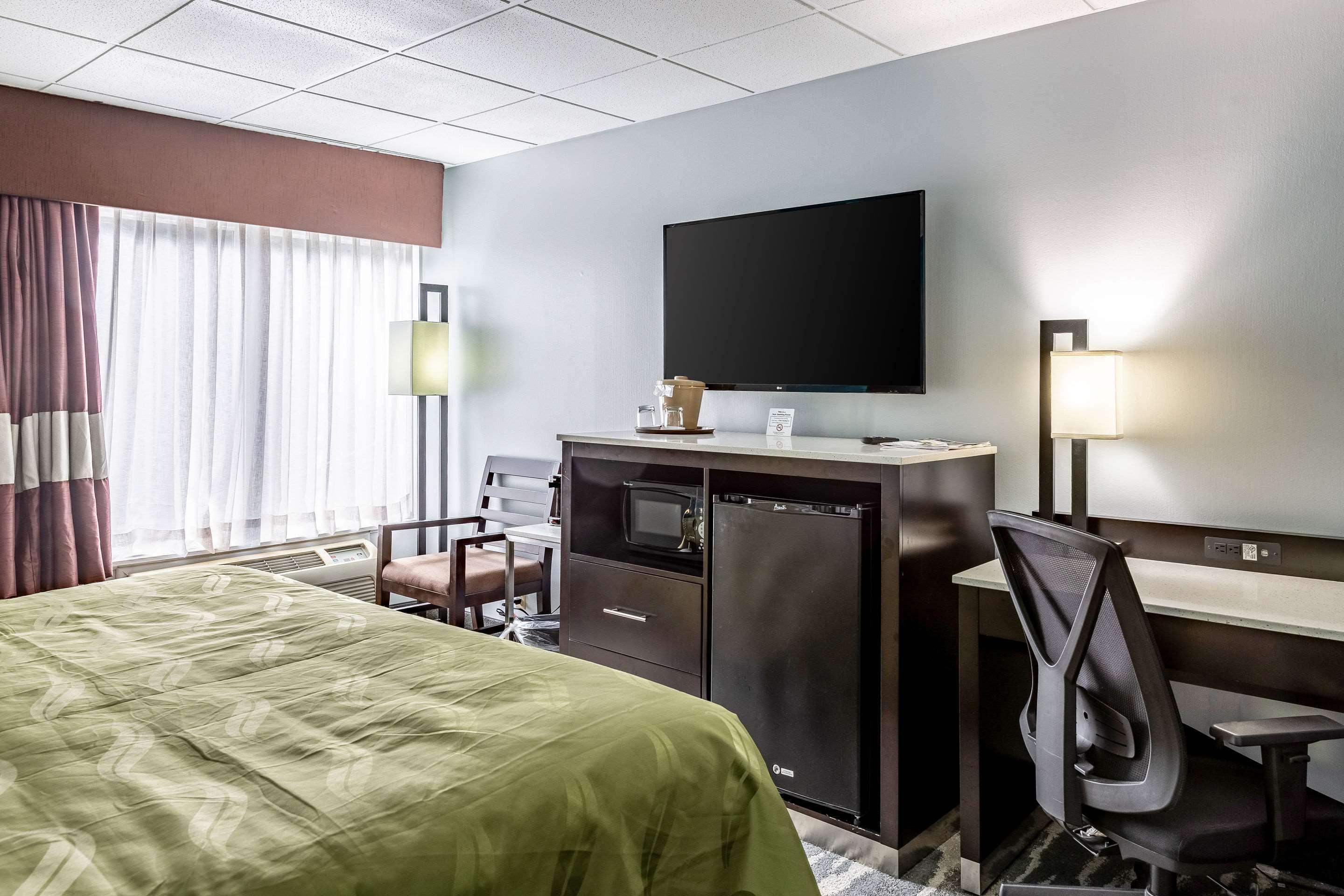 Quality Inn East Stroudsburg - Poconos Buitenkant foto