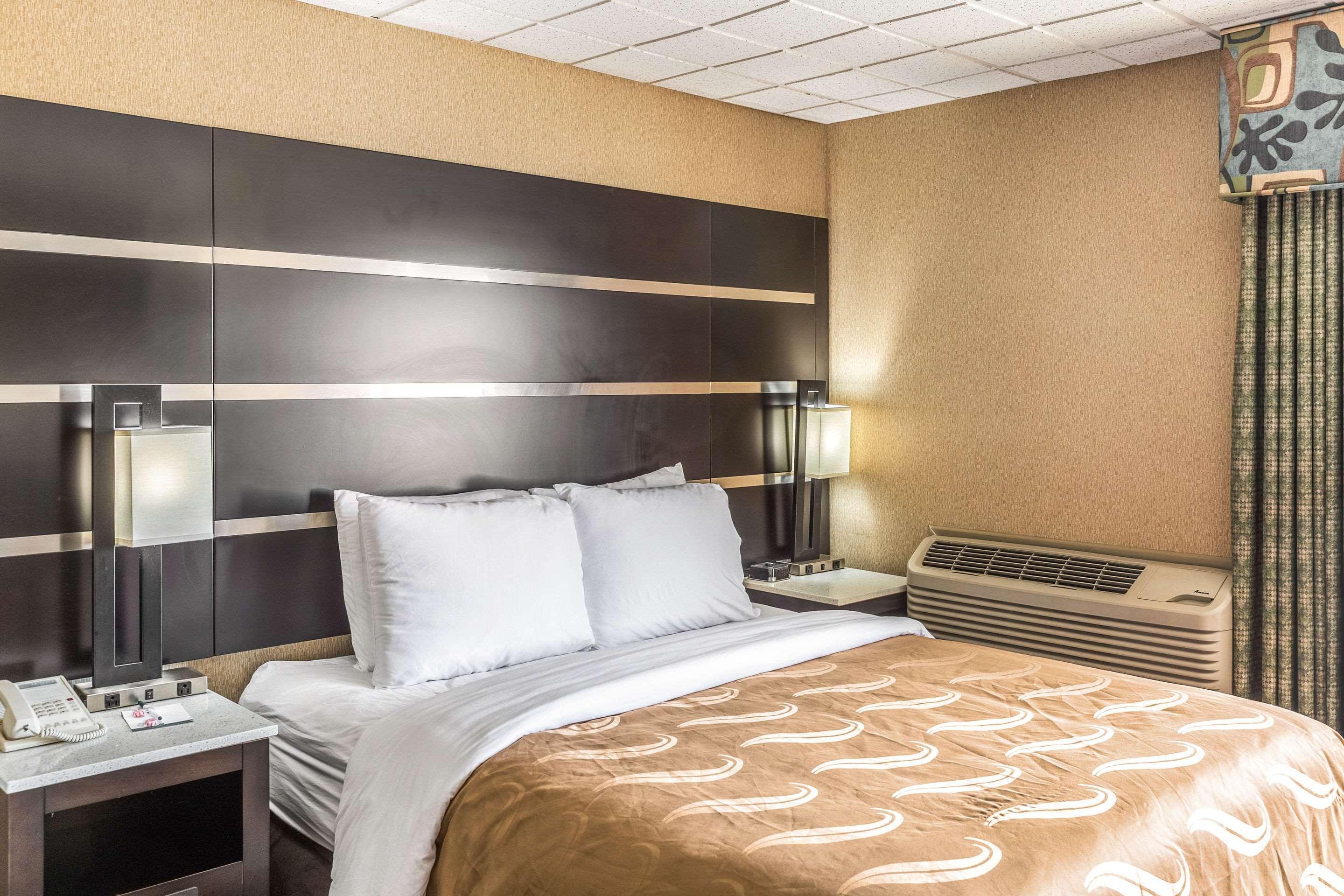 Quality Inn East Stroudsburg - Poconos Buitenkant foto