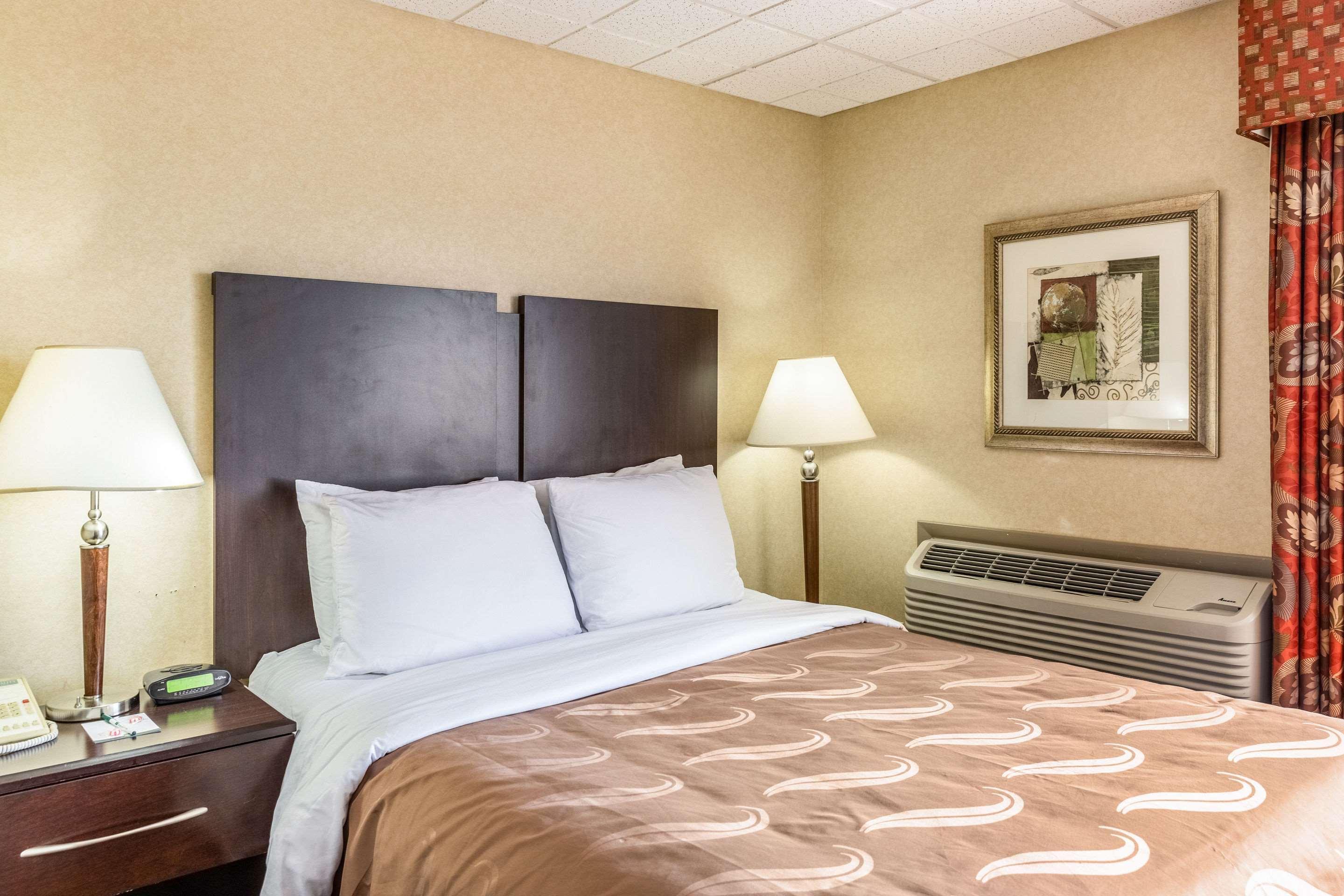 Quality Inn East Stroudsburg - Poconos Buitenkant foto
