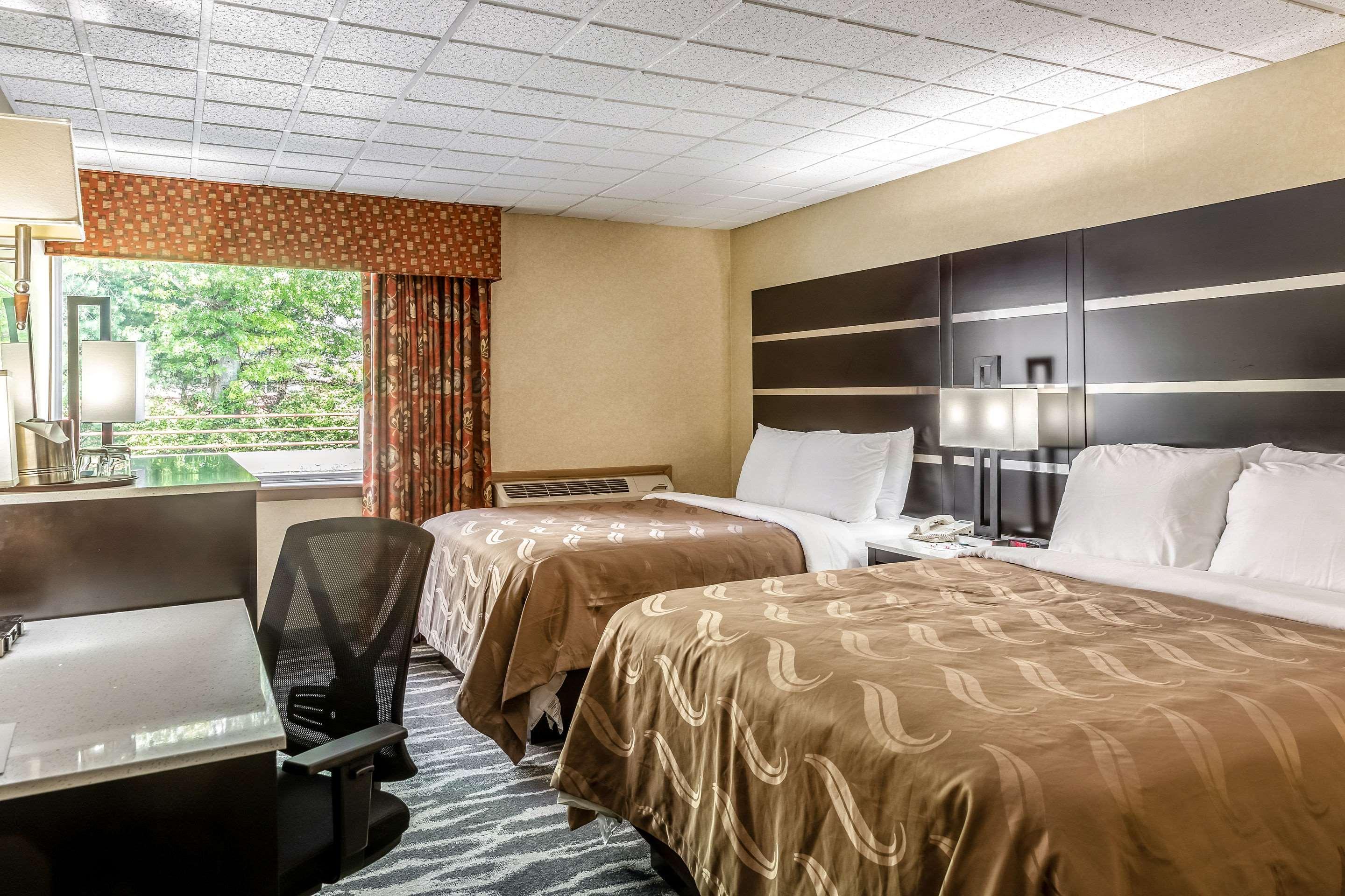 Quality Inn East Stroudsburg - Poconos Buitenkant foto