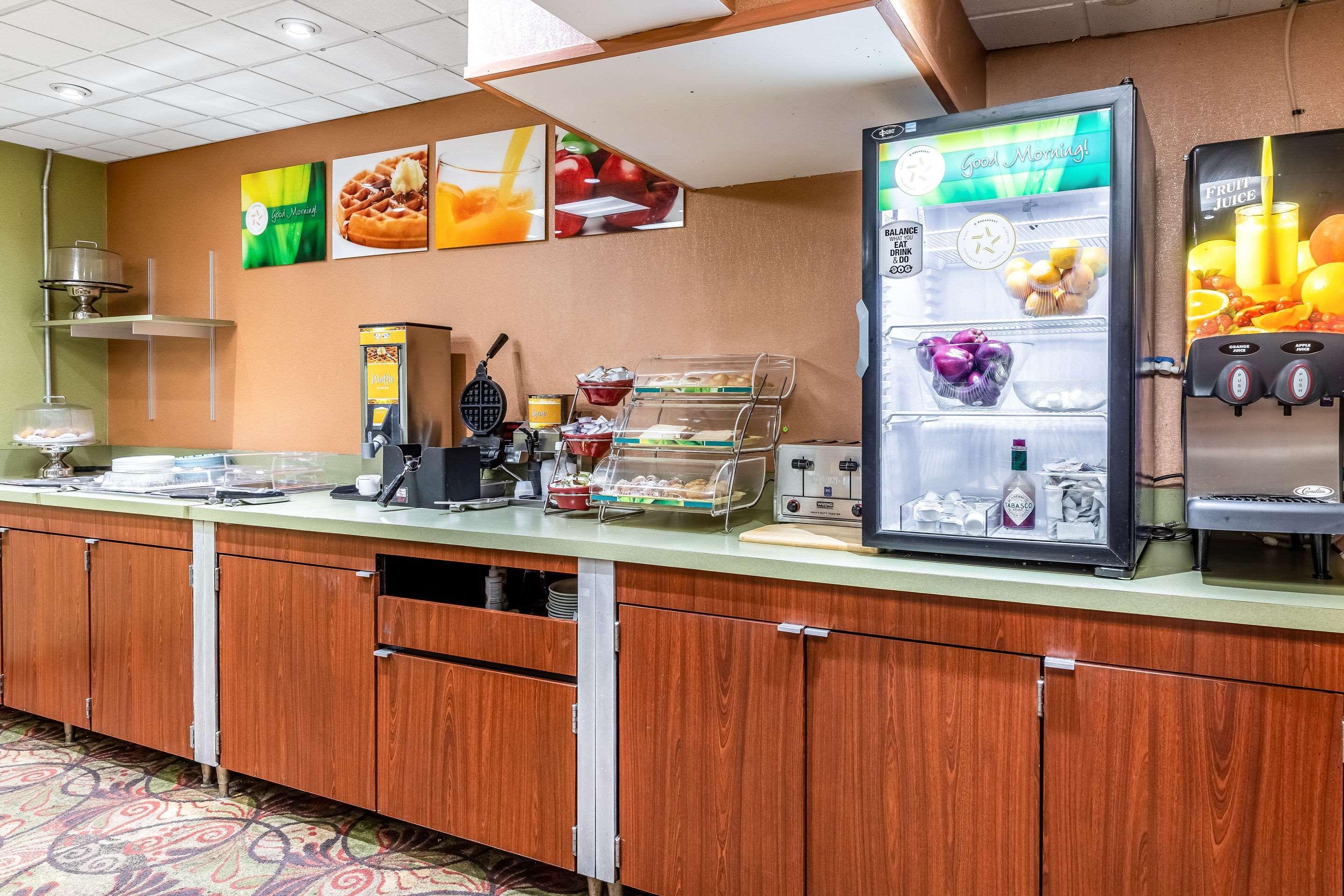Quality Inn East Stroudsburg - Poconos Buitenkant foto