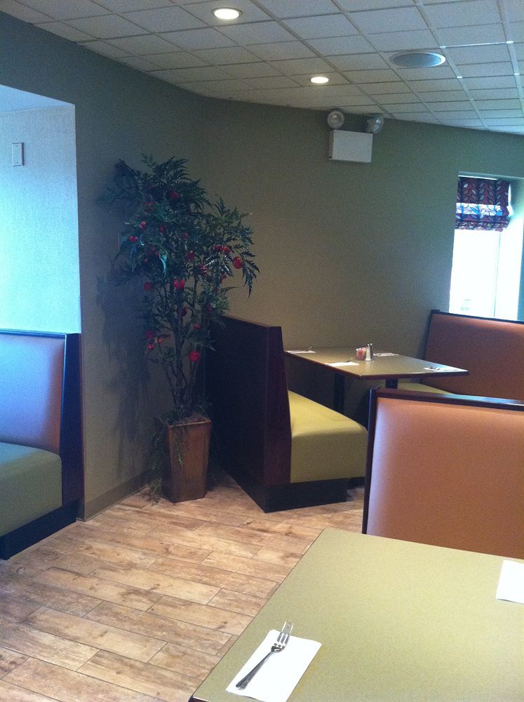 Quality Inn East Stroudsburg - Poconos Buitenkant foto
